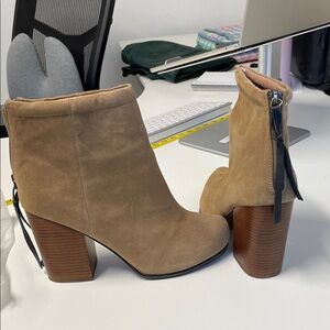 Jeffrey Campbell Heeled Boots in Tan